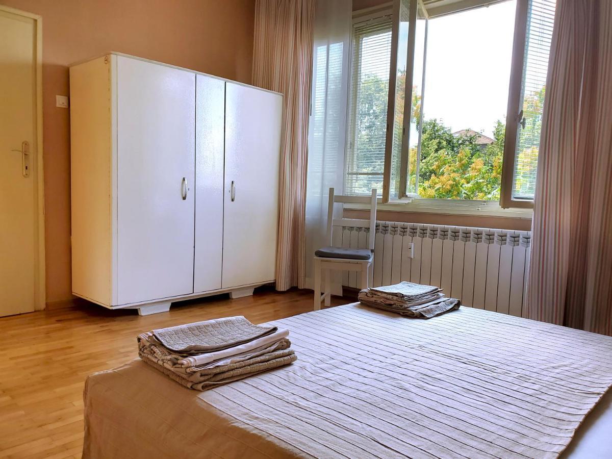 Sunny Central Apartment Sofya Dış mekan fotoğraf
