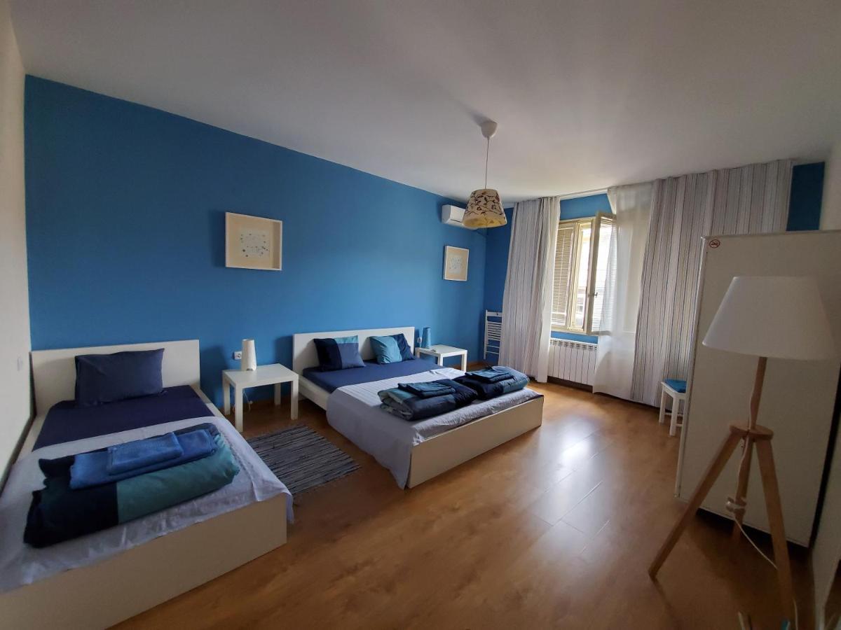 Sunny Central Apartment Sofya Dış mekan fotoğraf