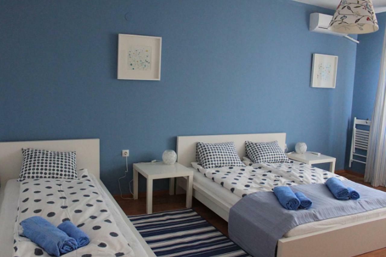 Sunny Central Apartment Sofya Dış mekan fotoğraf