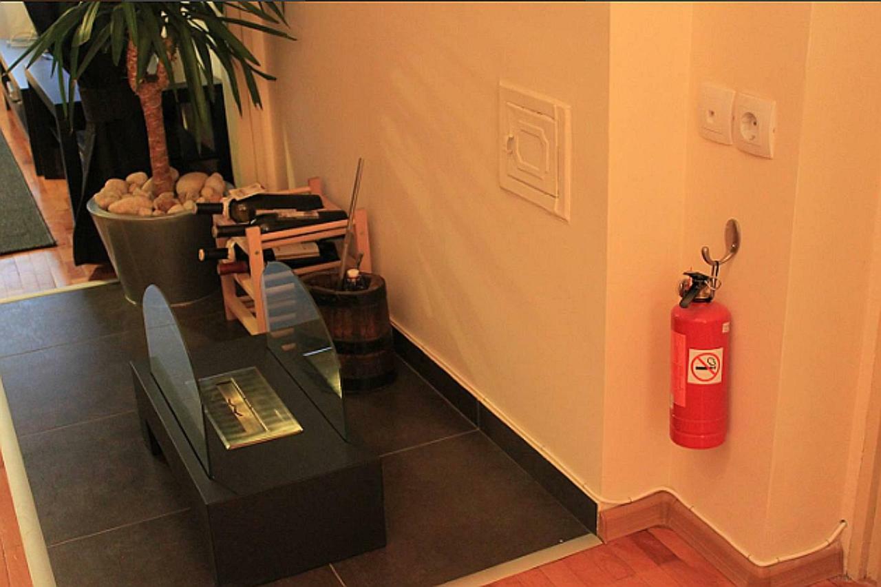 Sunny Central Apartment Sofya Dış mekan fotoğraf